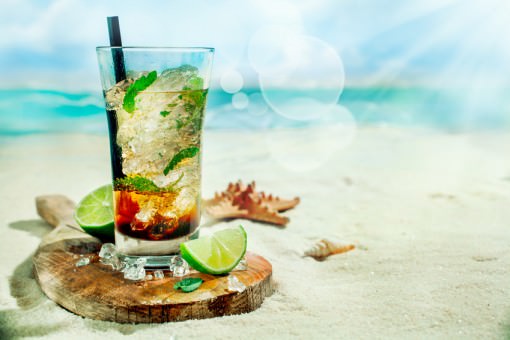 Refreshing iced rum mojito cocktail